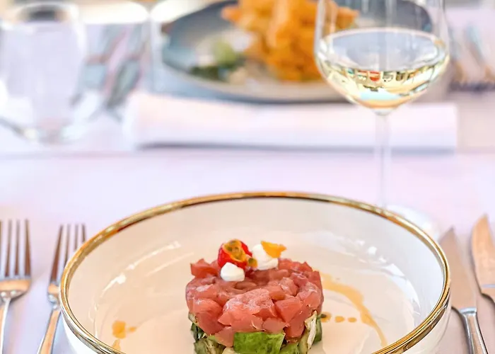 Fafa Aqua Blue Отель